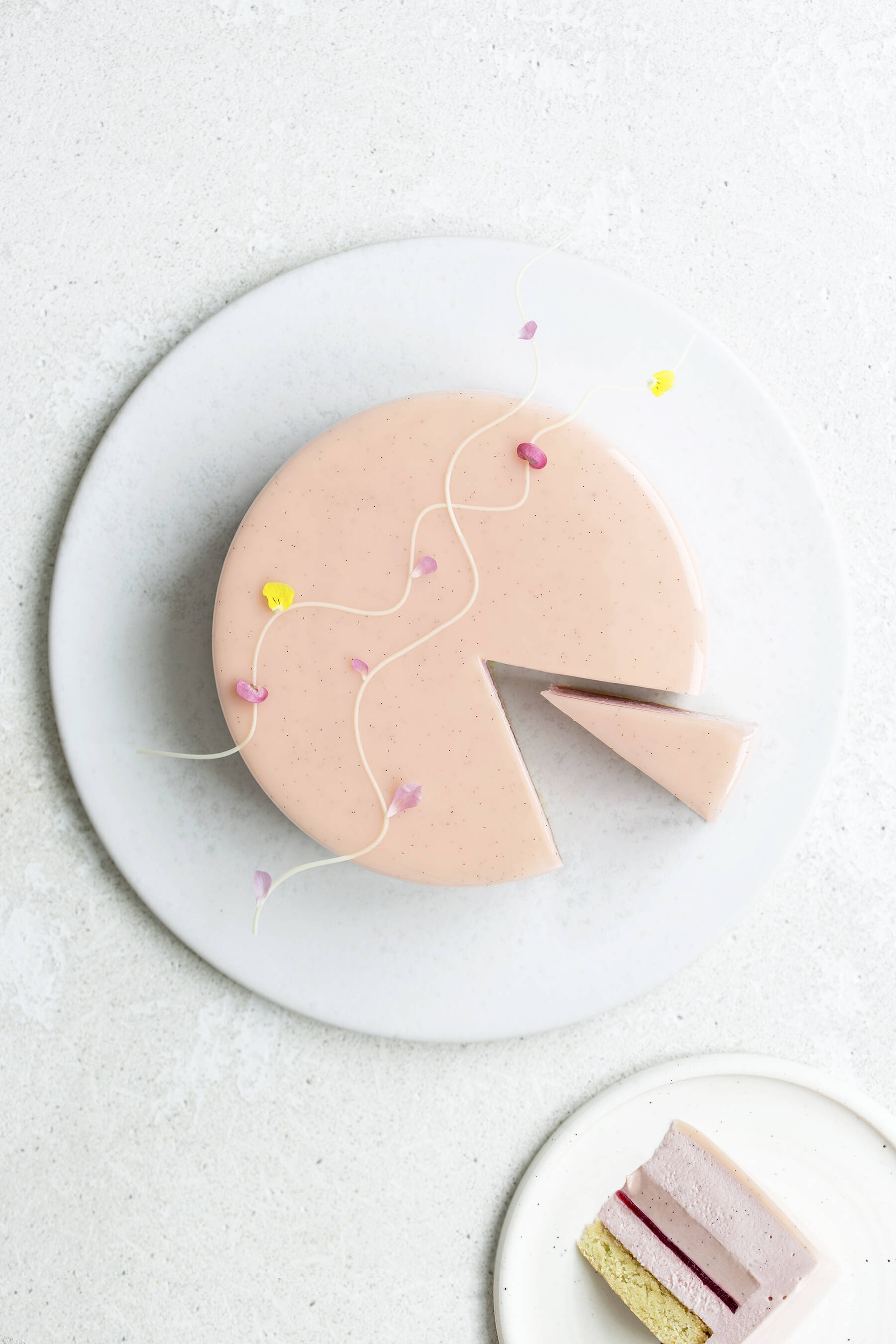 Raspberry rhubarb cake with vanilla and white chocolate