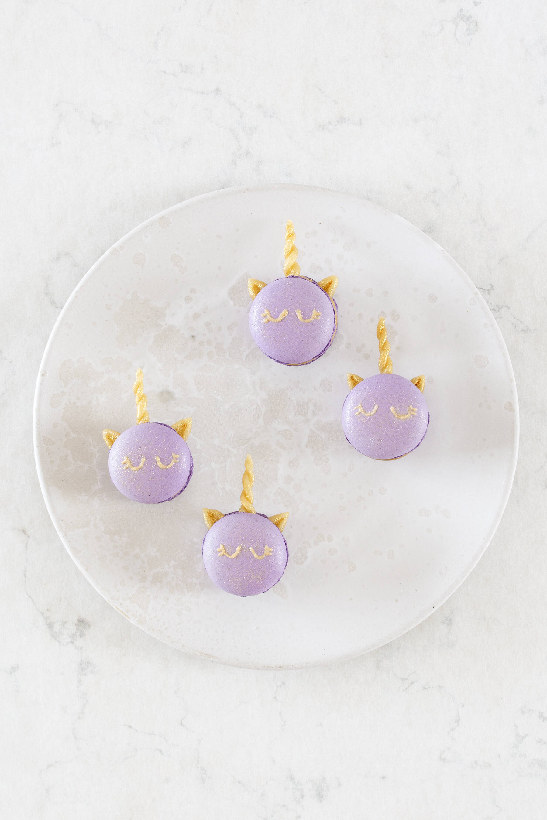 Unicorn macarons with salted caramel