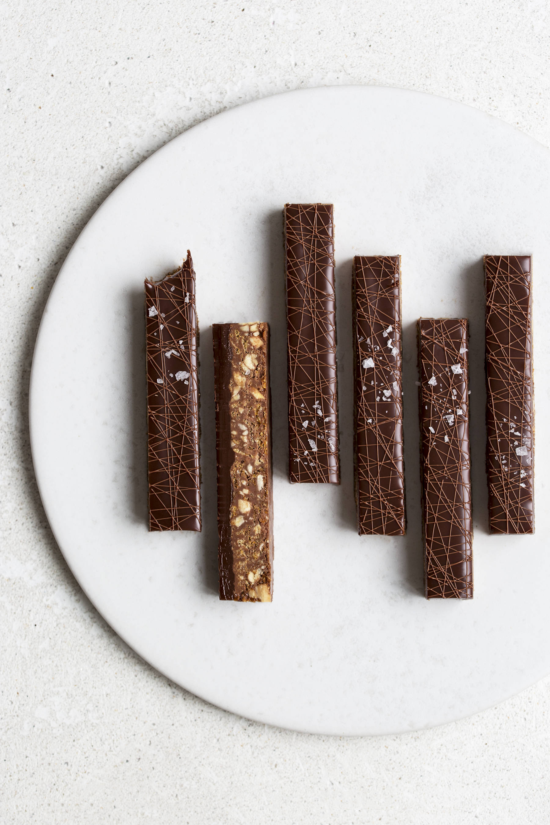 Easy chocolate bars with peanuts